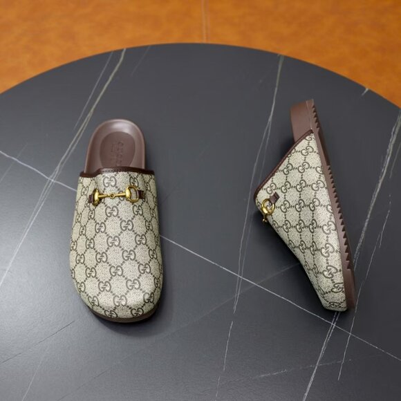 Gucci GG leather slides - Picture 5 of 5